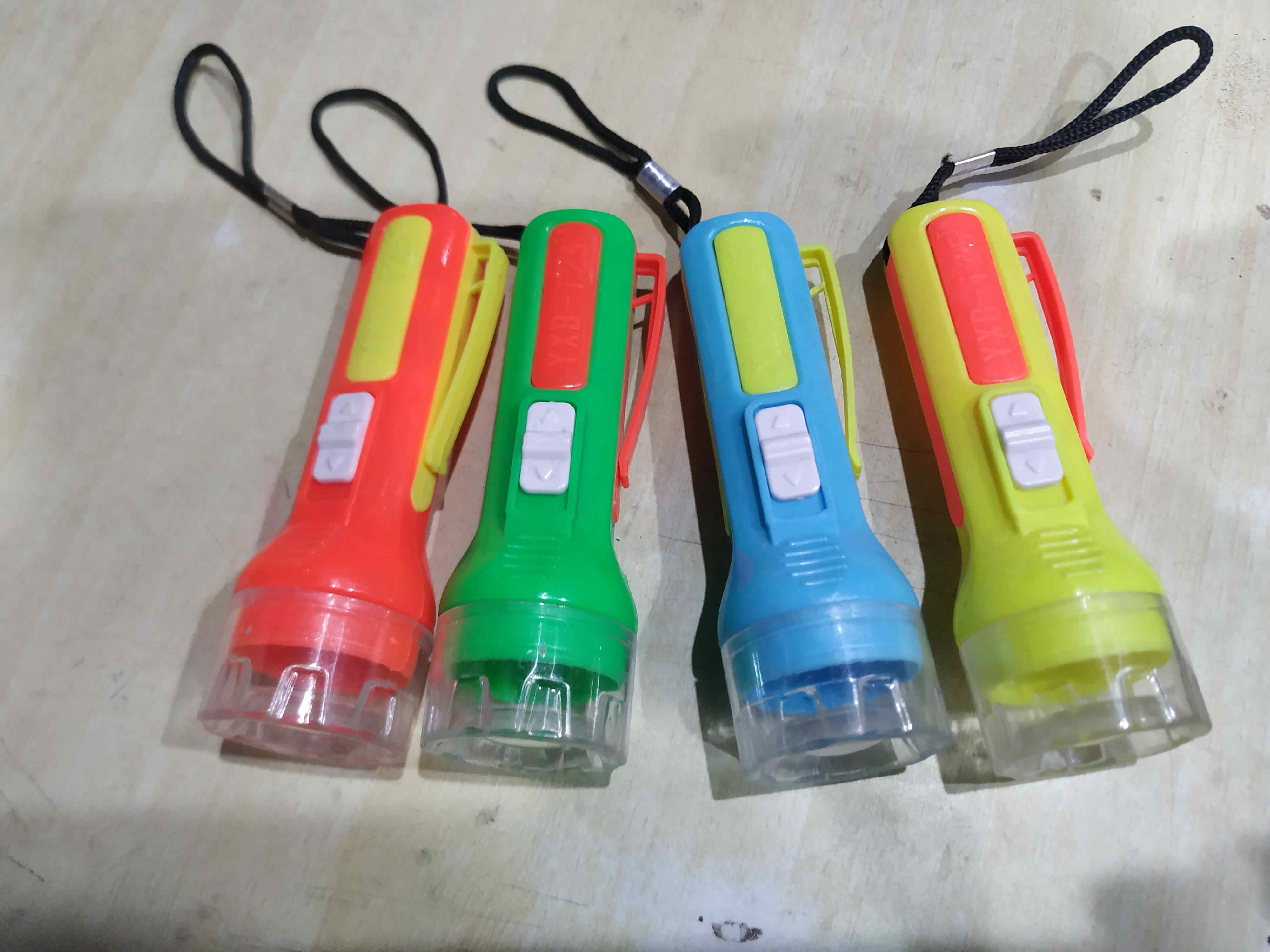 led-torch-medium